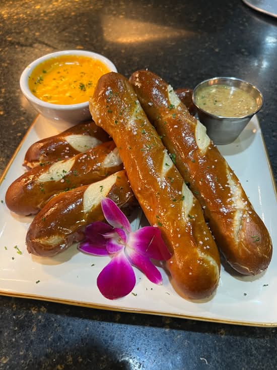 Gourmet Pretzel Sticks (5)