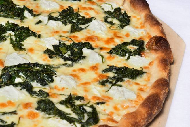 White w/ Spinach and Garlic Pie
