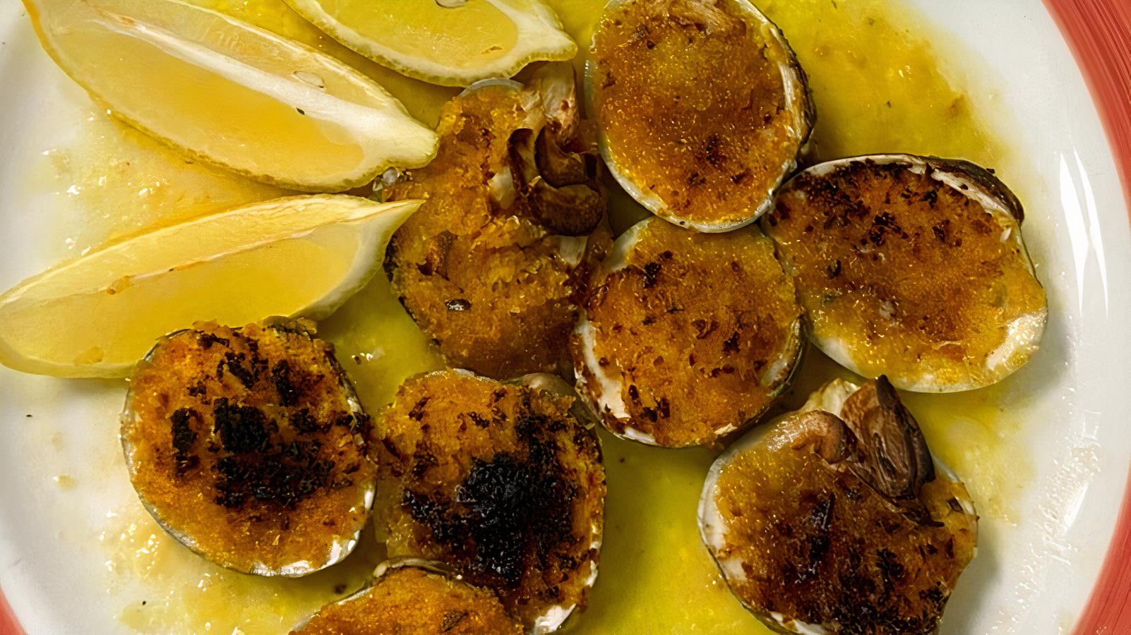 Baked Clams (8)