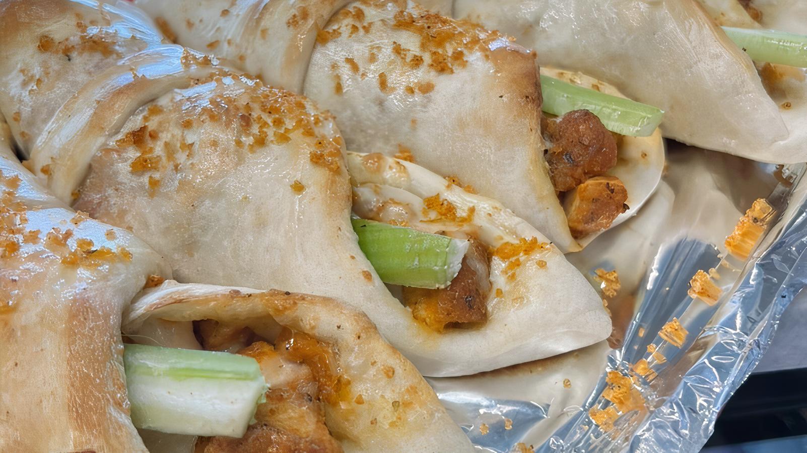 Buffalo Chicken Roll