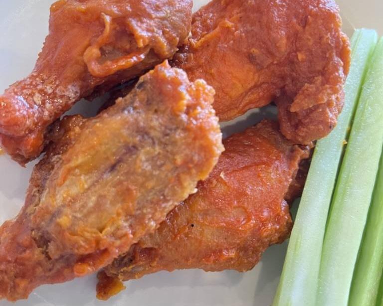 Famous Chicken Wings (10)