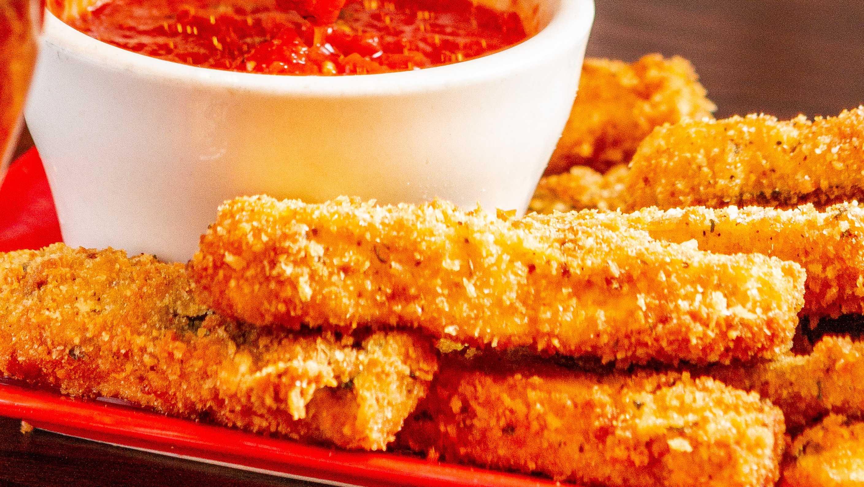 Fried Mozzarella Sticks (6)