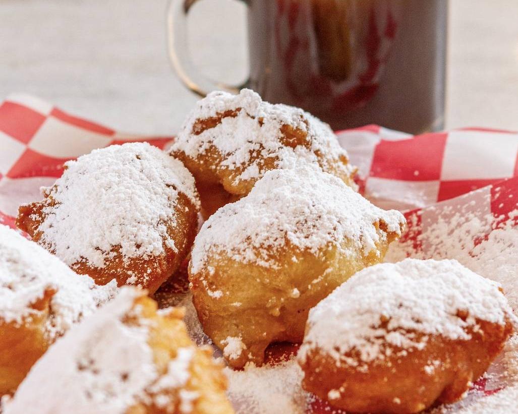Zeppoli (12 Zeppoli)