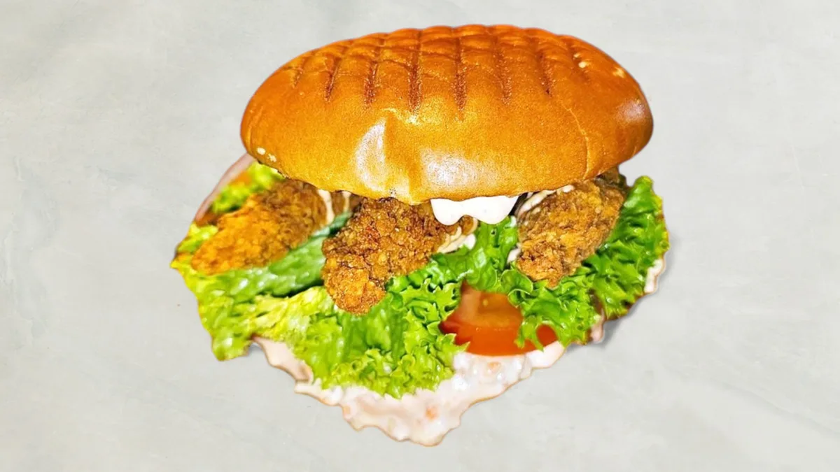 Crispy chicken burger