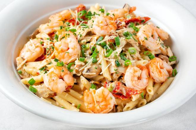 SPICY SHRIMP and CHICKEN FAMILY PLATTER
