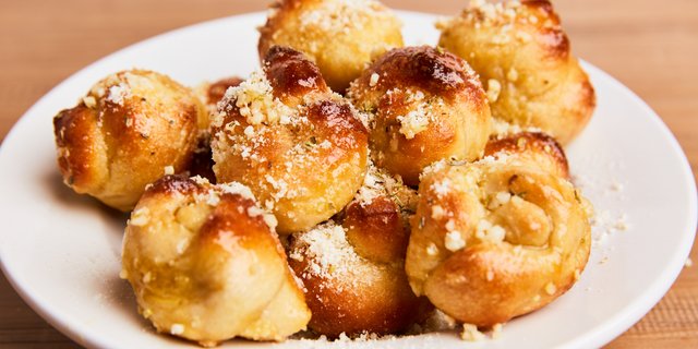 Mini Garlic Knots