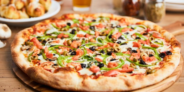 Veggie Deluxe Pizza