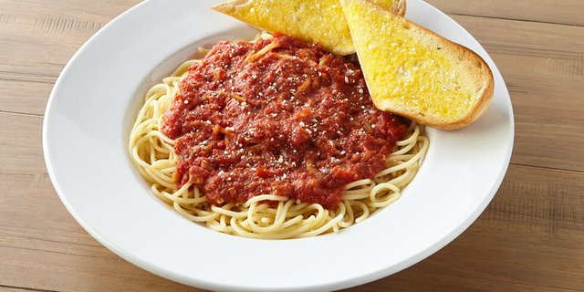 Spaghetti w/ Marinara
