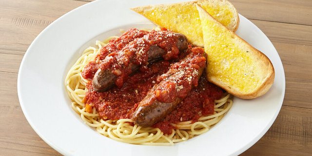 Spaghetti w/ Sausage Links
