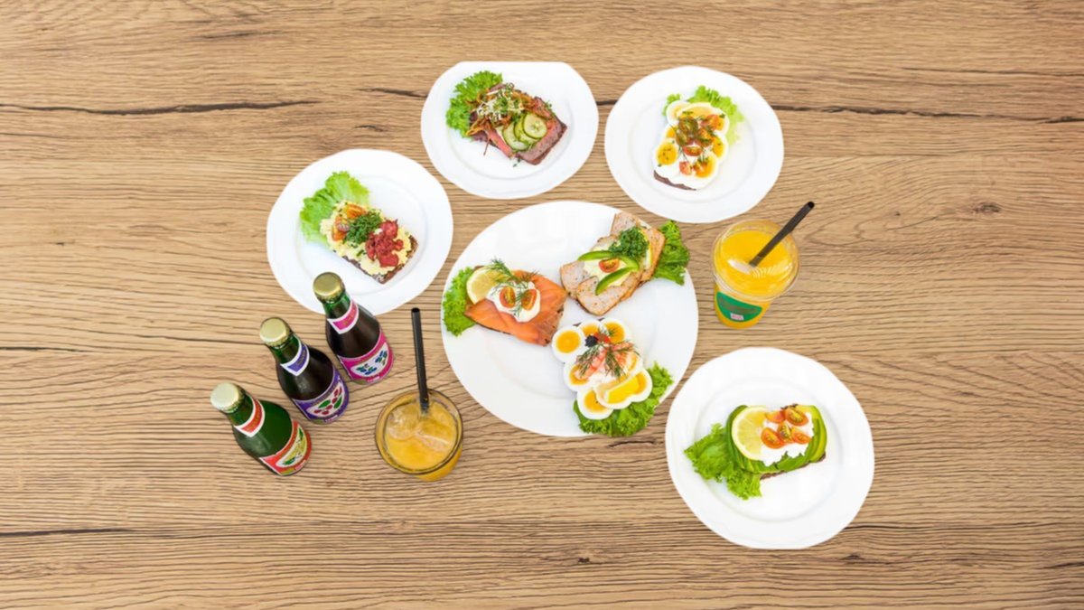 Smørrebrød and Sodavand Combo