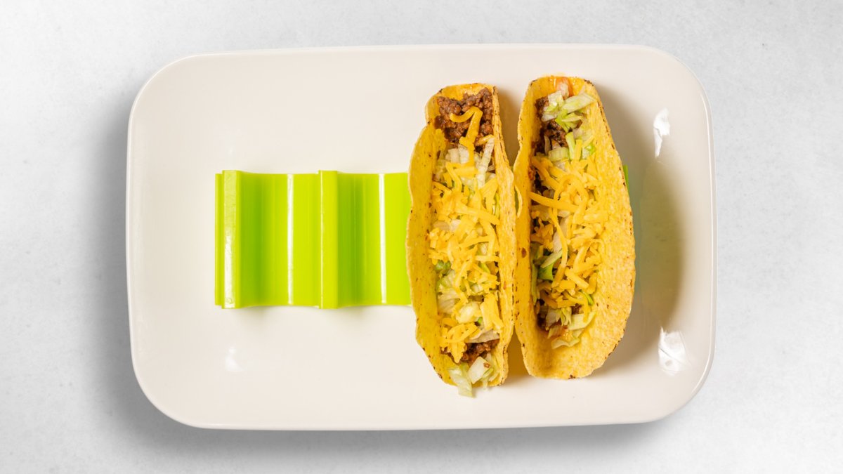 2 Gringo Crunchy Chicken Tacos