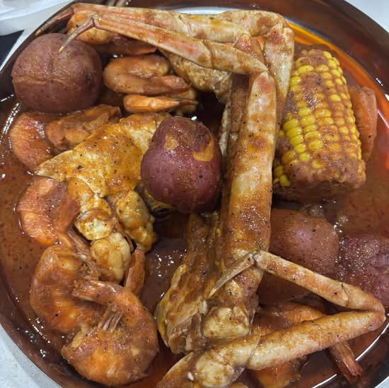(B) Shrimp with No Head and Crab Legs Combo