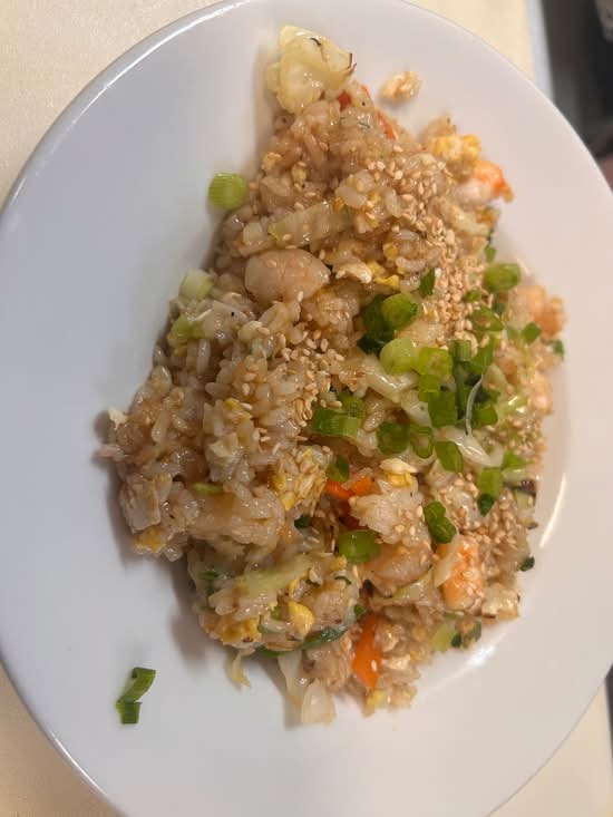 Shrimp Fried Rice (With Scrambled Egg)