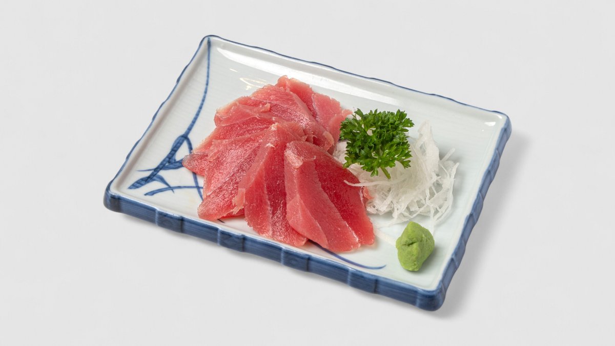15. Maguro no sashimi