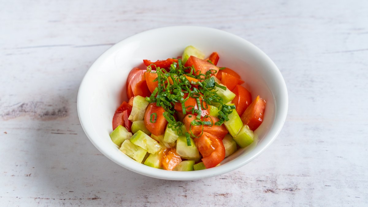 Mešana sezonska salata