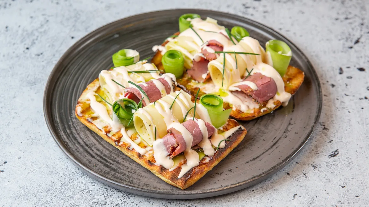 Παστράμι Open Sandwich