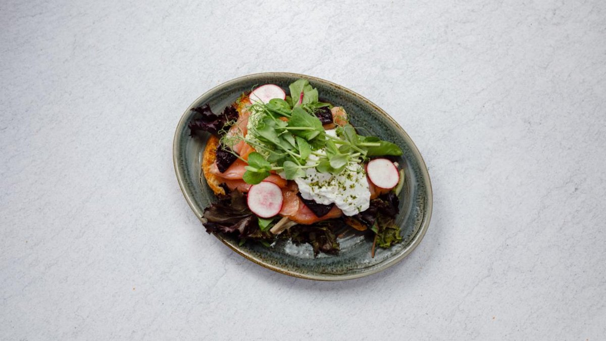 Kallrökt Lax Sallad / Cold smoked Salmon Salad