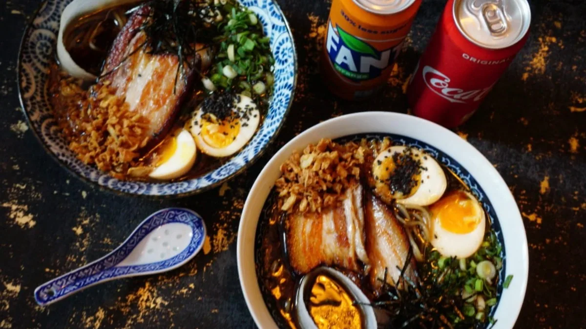 Ramen Chashu Pork+Ramen Chashu Pork +coca cola+Fanta