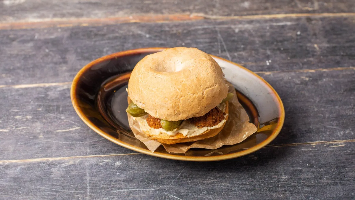 HUMUSZ BAGEL