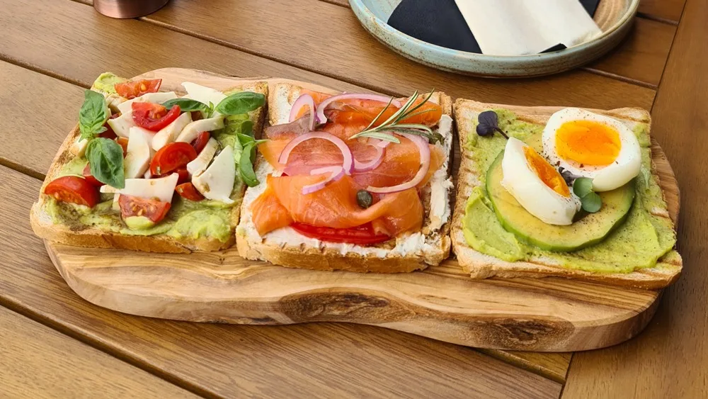 Avokado tost 3/1