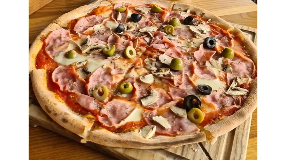 Capricciosa pizza