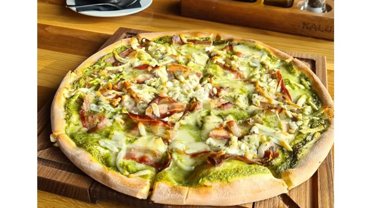 Pizza spanać i pančeta