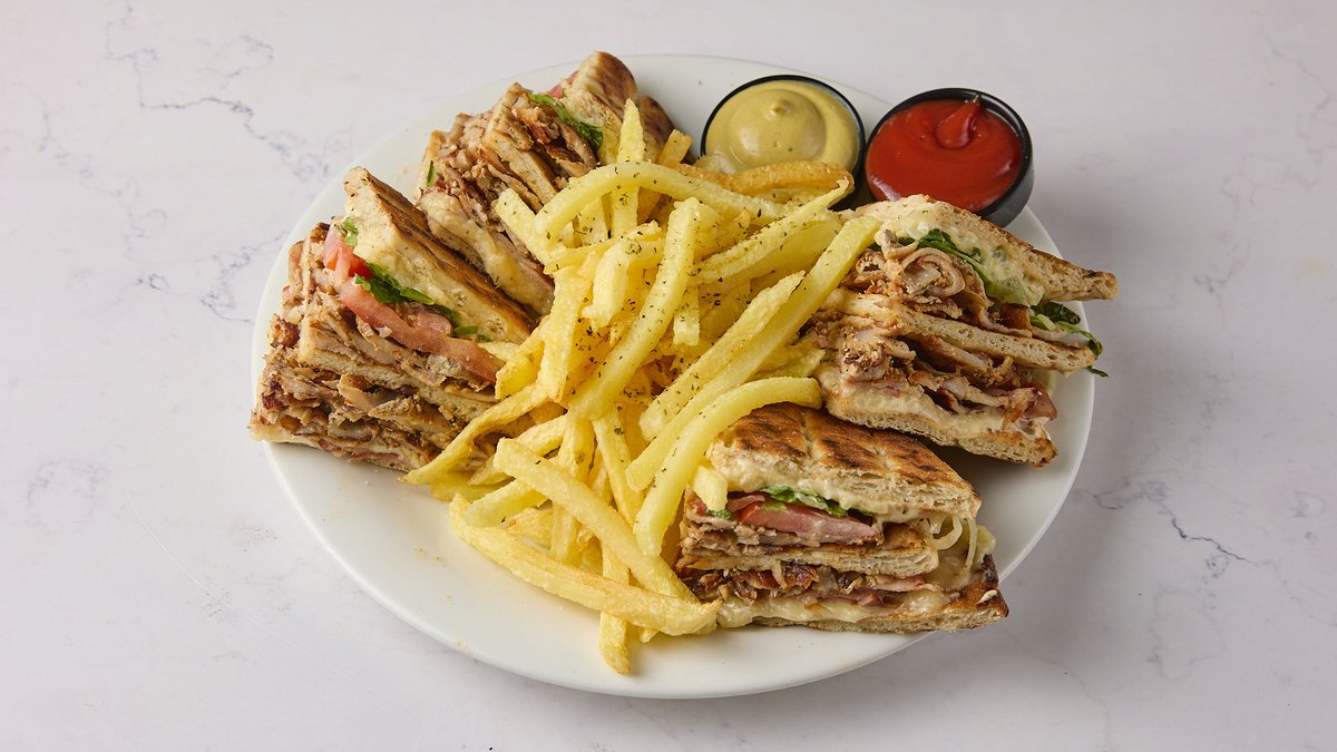 Pita Club Sandwich με Γύρο Χοιρινό