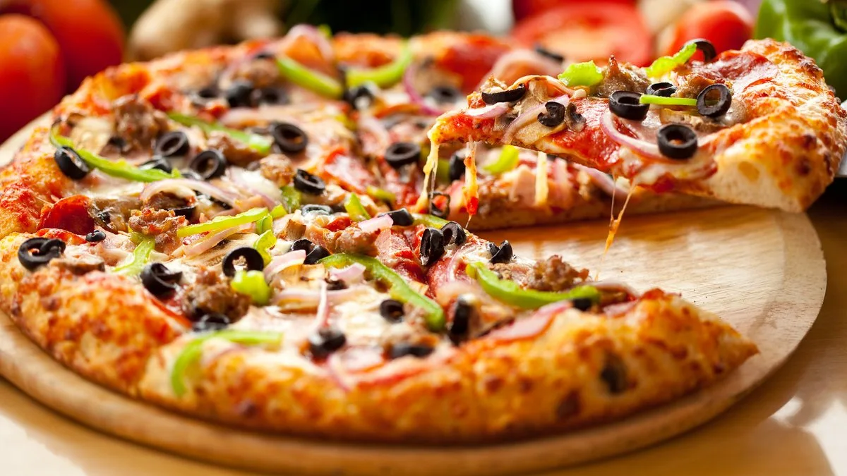 55. Rabló pizza