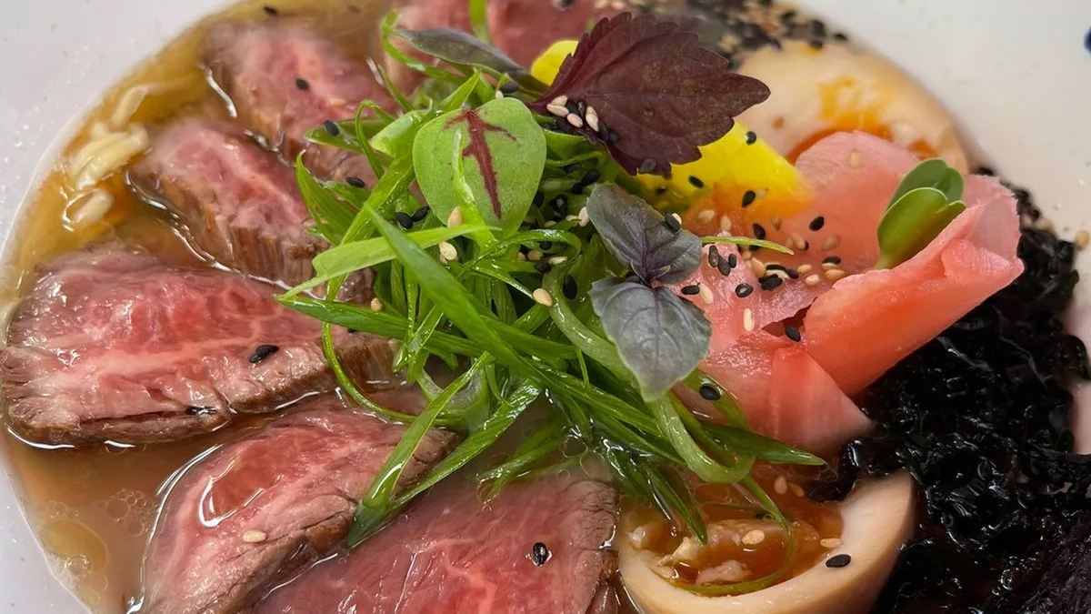 Shoyu ramen  viese sisefilega