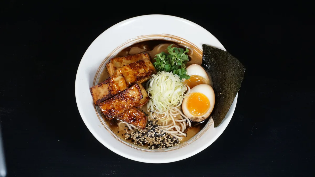 Vegan miso ramen toffuga