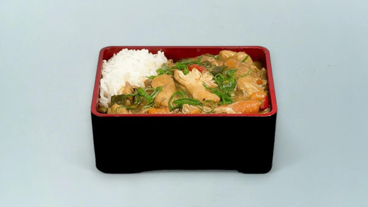 H32. Tori Curry Bento