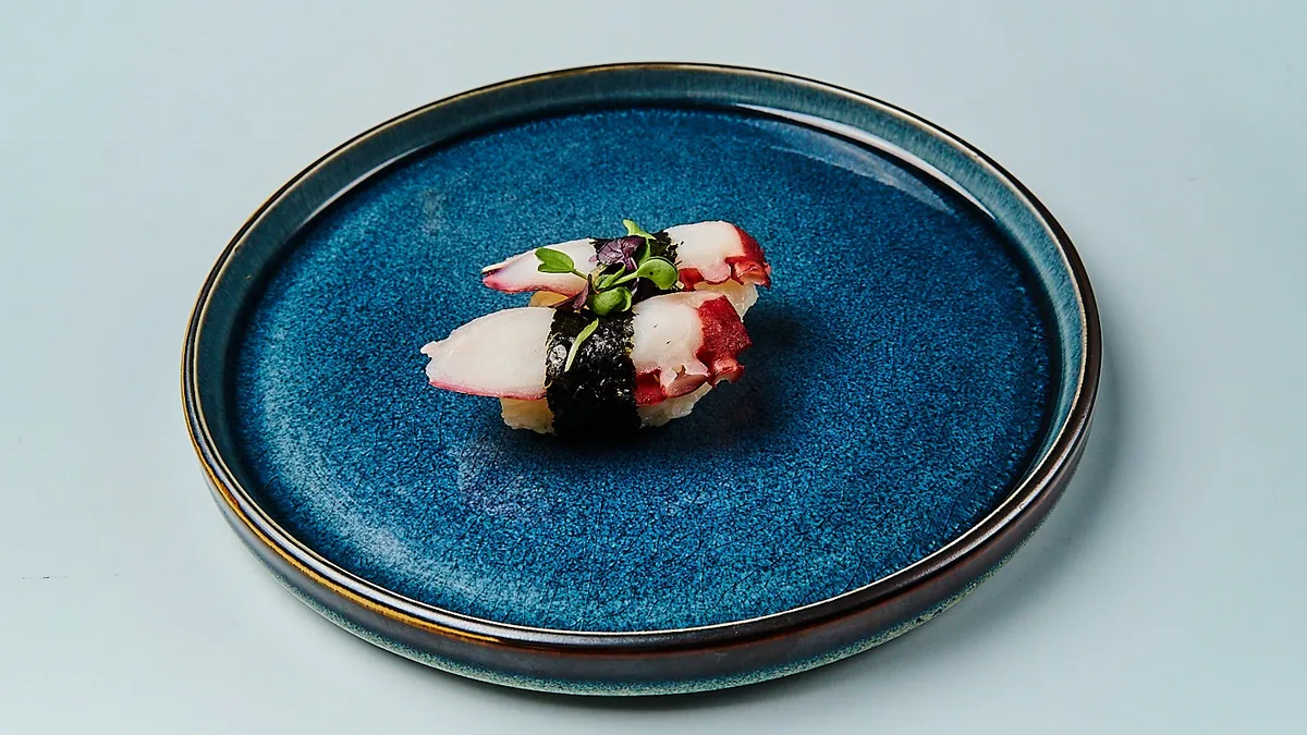 R12. Toko Nigiri