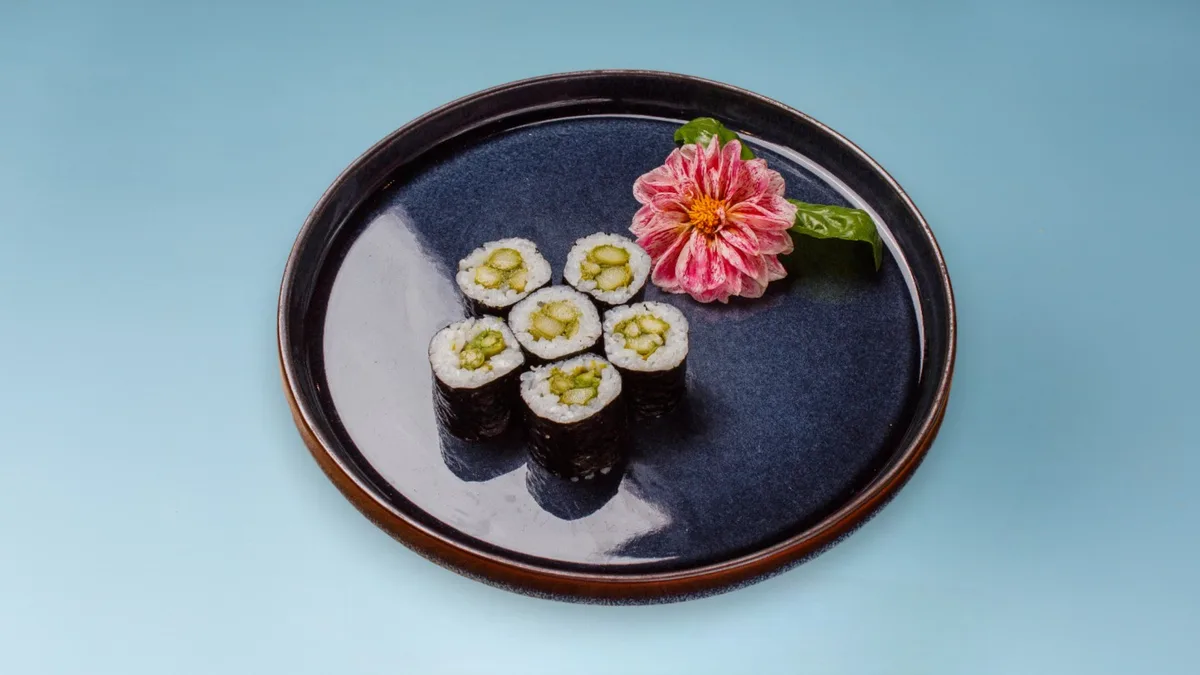 Y12. Asparagus Maki