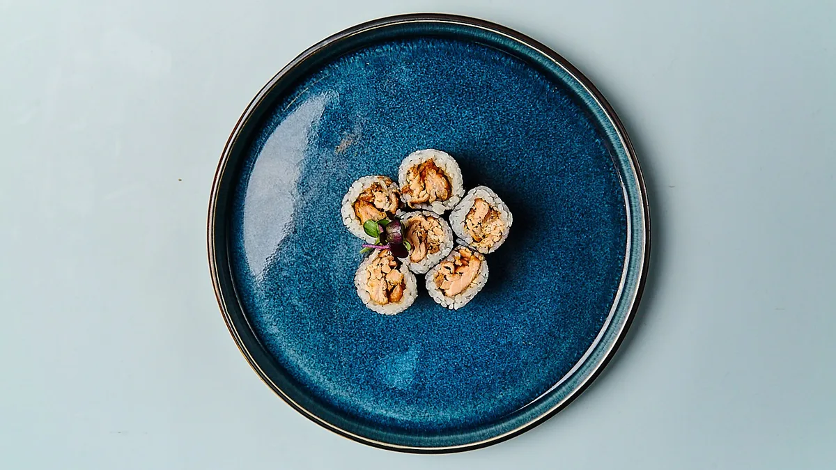 Y5. Grilled Sake Maki