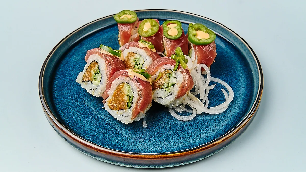 S20. Spicy Special Uramaki