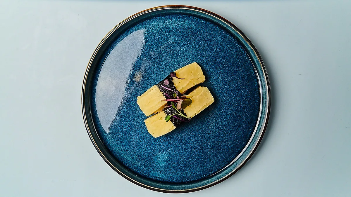 Y6. Tamago Nigiri