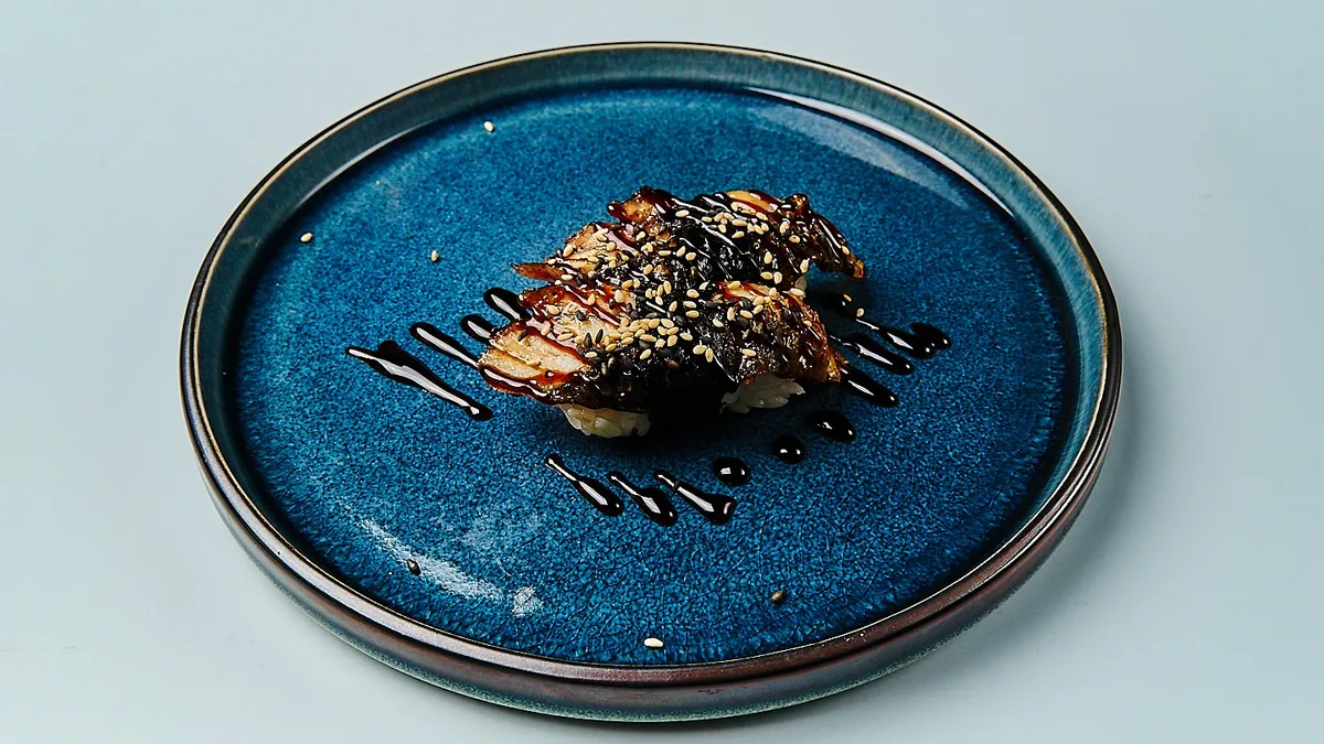 R4. Unagi Nigiri