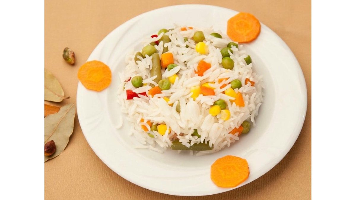 Orez alb cu legume