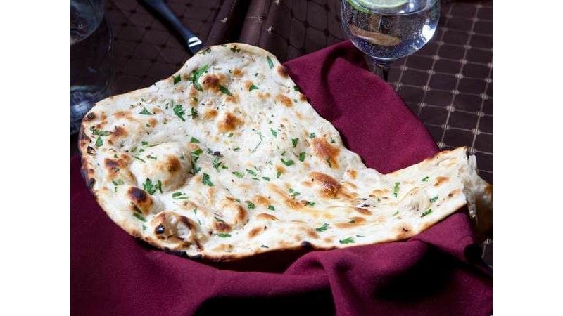 Garlic naan