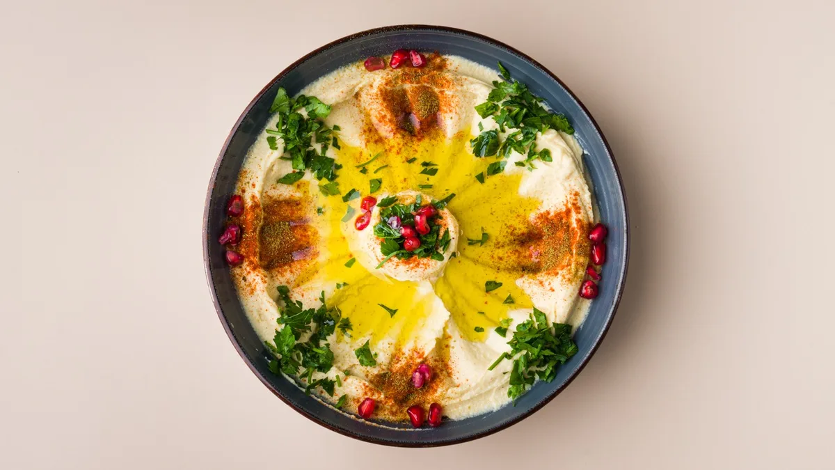 9. Hummus Teller