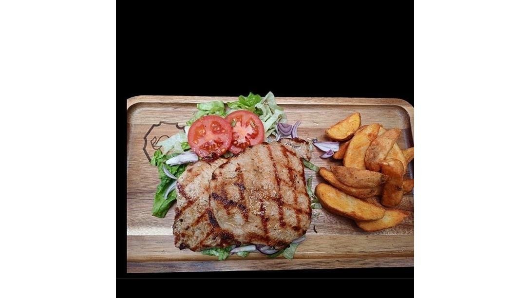 Grill menu  cotlet porc