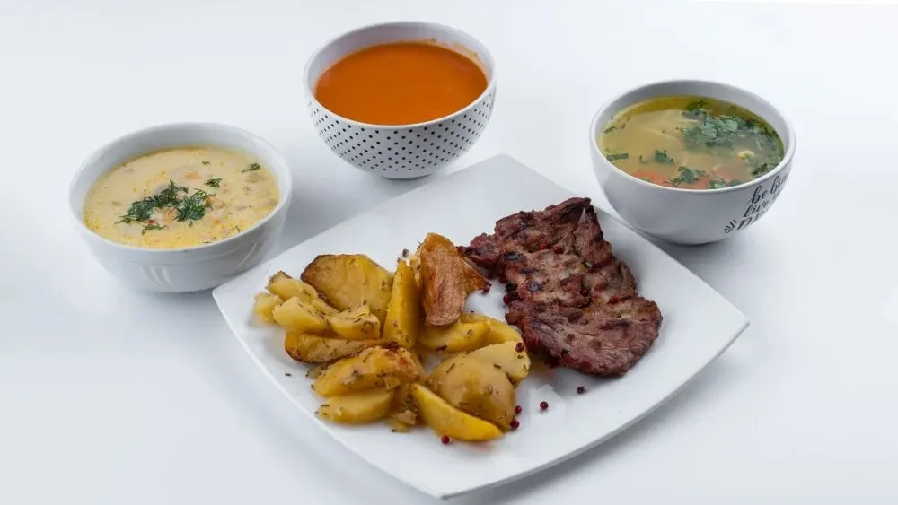 Soup Menu ceafa/ cotlet de porc
