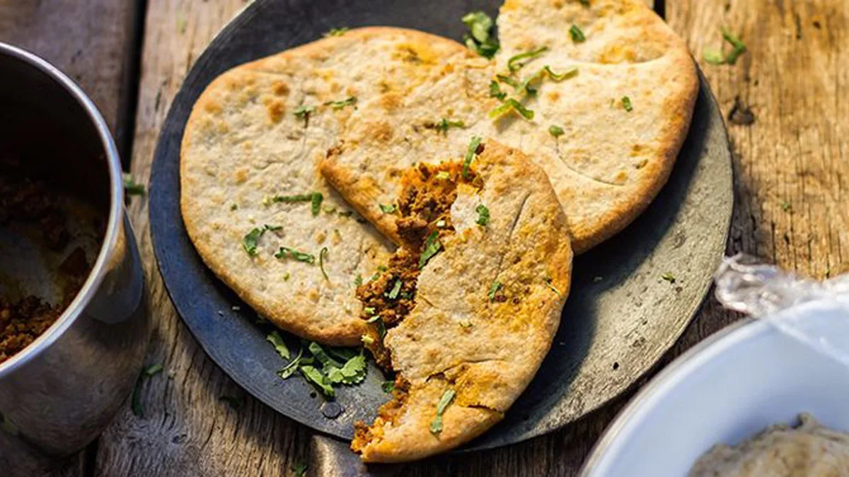 Darált csirkés házi naan kenyér