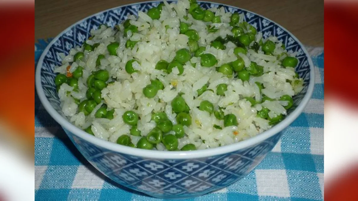 Párolt rizs zöldborsóval (köret)