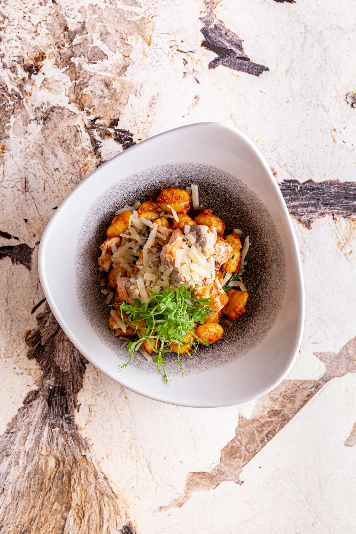 Tejszínes Gnocchi Bébiparajjal, Lazaccal (4,7)