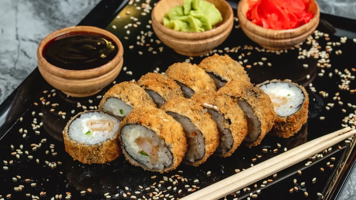Hot Ebi Roll (10 pcs.)