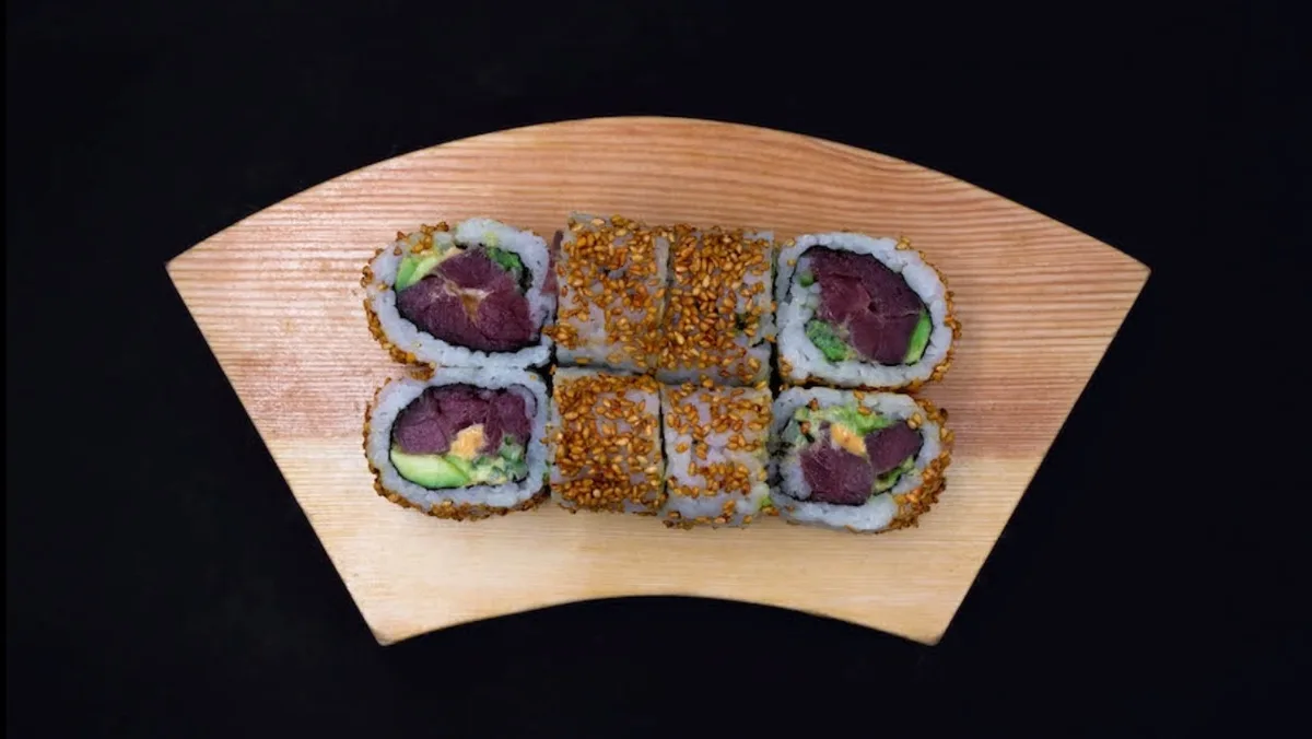 Uramaki spicy tun