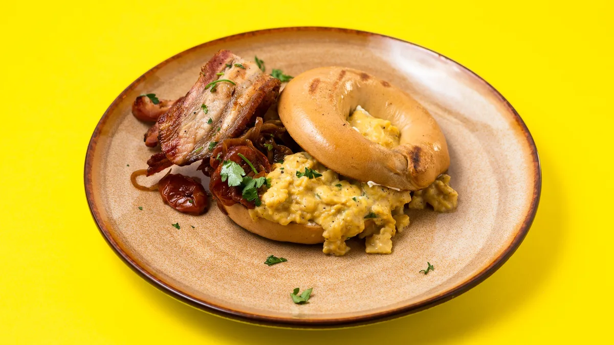 Αυγά Scrambled σε Bagel