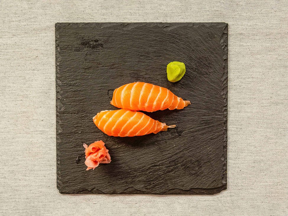 Losos special nigiri