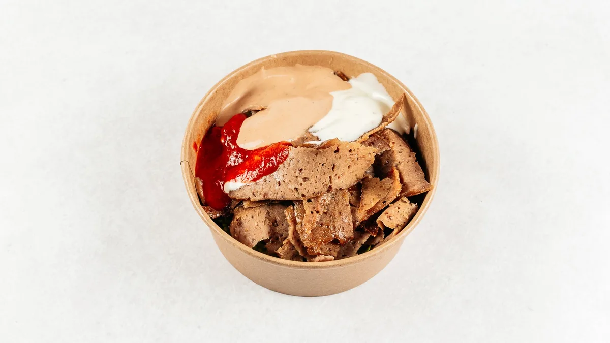 Classic kebab salata